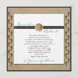 Voetafdrukken in de uitnodiging voor het zand-Jubi