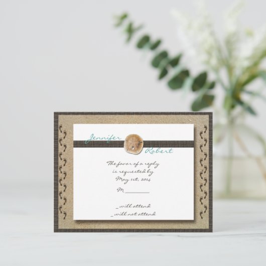Voetafdrukken in het Sand RSVP-Briefkaart Uitnodiging Briefkaart (Staand voorkant)