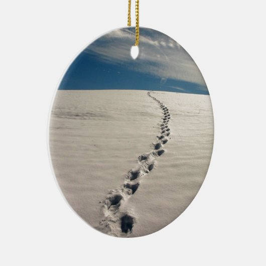 Voetafdrukken in het zand keramisch ornament (Rechts)