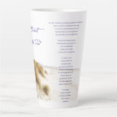 voetafdrukken in het zand latte mok (Voorkant)