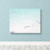 Voetafdrukken in het Zand met Oceaan op het strand Canvas Afdruk (Insitu (Houten vloer))