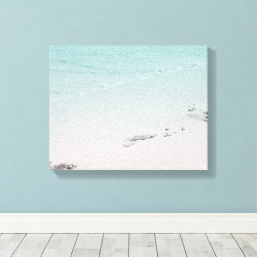 Voetafdrukken in het Zand met Oceaan op het strand Canvas Afdruk (Insitu (Houten vloer))
