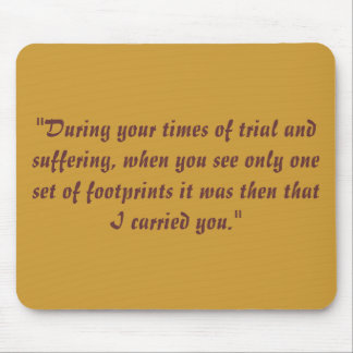 Voetafdrukken in het zand muismat