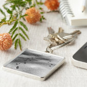 Voetafdrukken in sneeuw sleutelhanger (Zijkant)