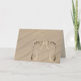 Voetafdrukken in strandzand verjaardag kaart