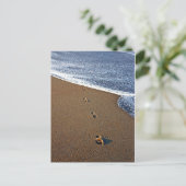 Voetafdrukken in zand briefkaart (Staand voorkant)