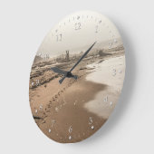 Voetafdrukken op een Foggy Beach Grote Klok (Hoek)