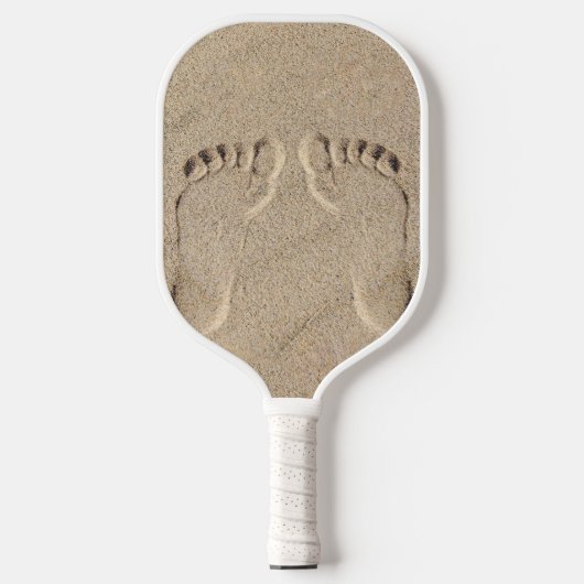 Voetafdrukken op het strand in het zand pickleball paddle (Voorkant)