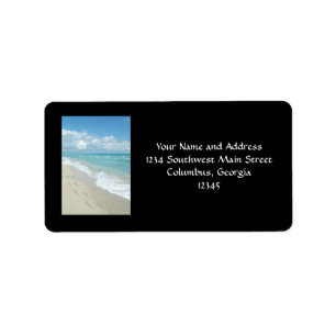 Voetafdrukken op White Sandy Beach, Schilderachtig Etiket