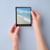 Voetafdrukken op White Sandy Beach, Schilderachtig Flyer (Hand)