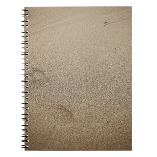 Voetafdrukken op zand notitieboek (Voorkant)