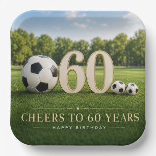 Voetbal 60e verjaardag met ballen op groen papieren bordje
