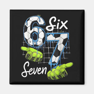 Voetbal 67 Zes Zeven Grappige Gen Alpha Meme Drip Magneet
