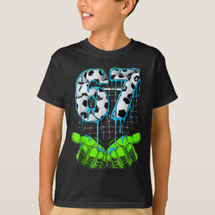 Voetbal 67 Zes Zeven Grappige Gen Alpha Meme  T-shirt