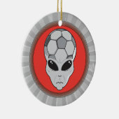 voetbal alien hoofd grafisch keramisch ornament (Rechts)
