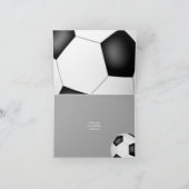 voetbal blaast kinder sportster verjaardag uit kaart (Binnen)