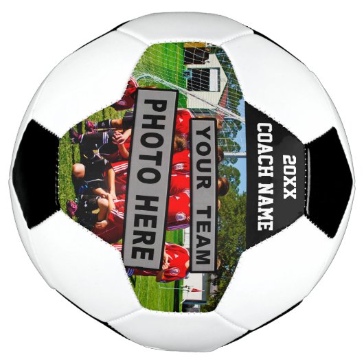 Voetbal coach geeft TEAM FOTO en coach NAAM (Gedraaid)