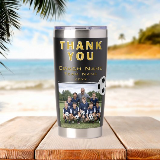 Voetbal Coach Teamfoto Geïsoleerde Drinkbeker (Strand (Gedraaid)  )