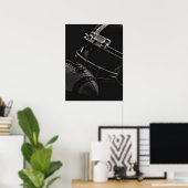 Voetbal en Helm Donker Dramatisch Poster (Thuiskantoor)