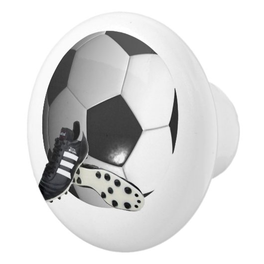 Voetbal en schoenen, trek een knop. keramische knop (Rechts)