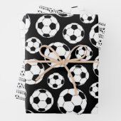 Voetbal feliciteert papierbladen met opvulling inpakpapier vel (In situ)