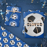 Voetbal Football Balls Kinder naam Blue Christmas Inpakpapier Vel<br><div class="desc">Voetbal Football Balls Kinder naam Blauw Kerst Wrapping Papier Bladen. Personaliseer met jouw naam. U kunt de tekst Merry Christmas veranderen.</div>