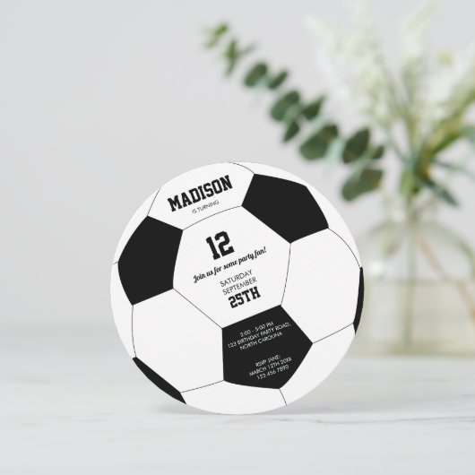 Voetbal Football Birthday Party Invitation Kaart (Staand voorkant)