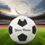 Voetbal gepersonaliseerde naam
 sleutelhanger<br><div class="desc">Voeg een naam toe. Een geschenk voor je vrienden. Digitale kunst met het thema voetbal. Zwart en wit. Kunst van José Ricardo</div>