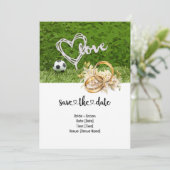 Voetbal Huwelijk thema met bal op groen Kaart (Staand voorkant)