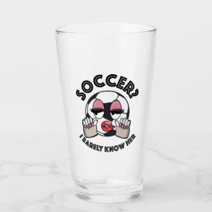 Voetbal? Ik ken haar bierglas nauwelijks Glas