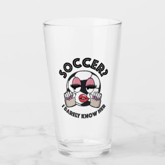 Voetbal? Ik ken haar bierglas nauwelijks Glas
