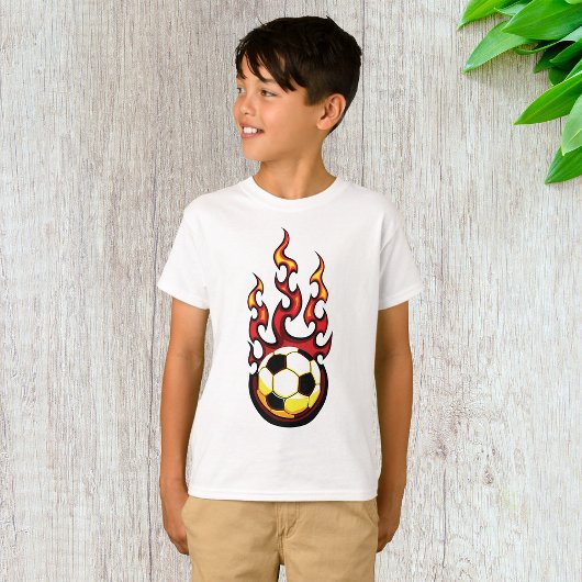 Voetbal in brand t-shirt