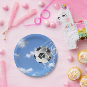 voetbal in netto papieren bordje (Feest)