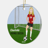 Voetbal in rood keramisch ornament (Links)