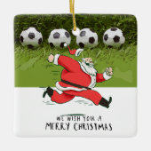 Voetbal Kerstmis met Kerstman spelen bal Keramisch Ornament (Voorkant)