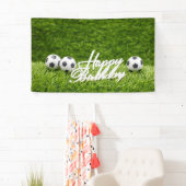 Voetbal met Happy Birthday-teken op groen Spandoek (Insitu)