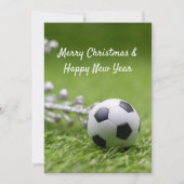 Voetbal met kerstversiering op groene Ho Feestdagenkaart (Voorkant)