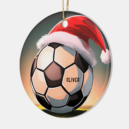 Voetbal met rode Santa Hoed Naam Kerst Keramisch Ornament (Links)