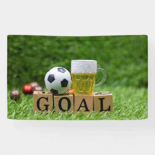 Voetbal met woord Goal en bier op groen Spandoek (Horizontaal)