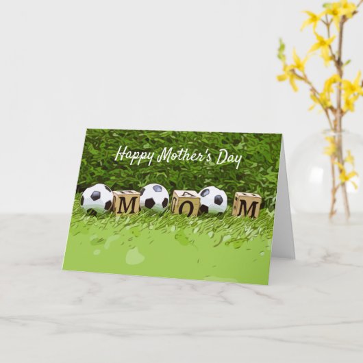 Voetbal Moederdag met bal en woord MOM Kaart (Gele Bloem)