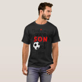 Voetbal oma dat is mijn kleinzoon daar. t-shirt (Voorkant volledig)