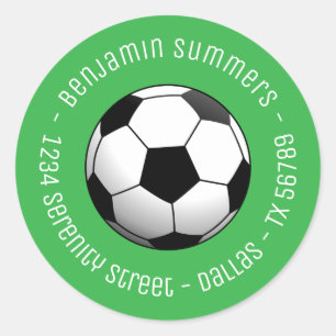 Voetbal op groen met aangepaste tekst ronde sticker