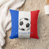 Voetbal op rode, witte en blauwe achtergrond kussen (Deken)