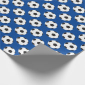 Voetbal Patroon blauw Cadeaupapier (Hoek)