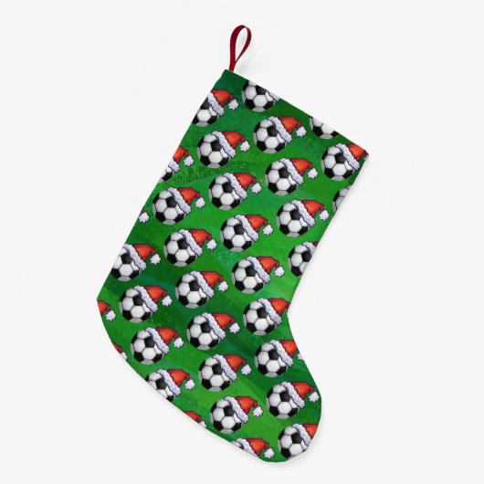 Voetbal Santa Hat Pattern op Green Kleine Kerstsok (Voorkant (Hangend))