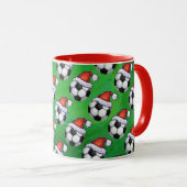 Voetbal Santa Hat Pattern op Green Mok (Voorkant rechts)