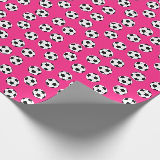 Voetbal sport Birthday Party roze Cadeaupapier (Hoek)
