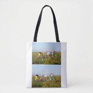 Voetbal strip van de Fubby's in actie. Tote Bag