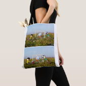 Voetbal strip van de Fubby's in actie. Tote Bag (Dichtbij)