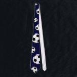 Voetbal Stropdas<br><div class="desc">Marineblauw stropdas met overal voetballen. Geweldig voor voetballiefhebbers!!</div>